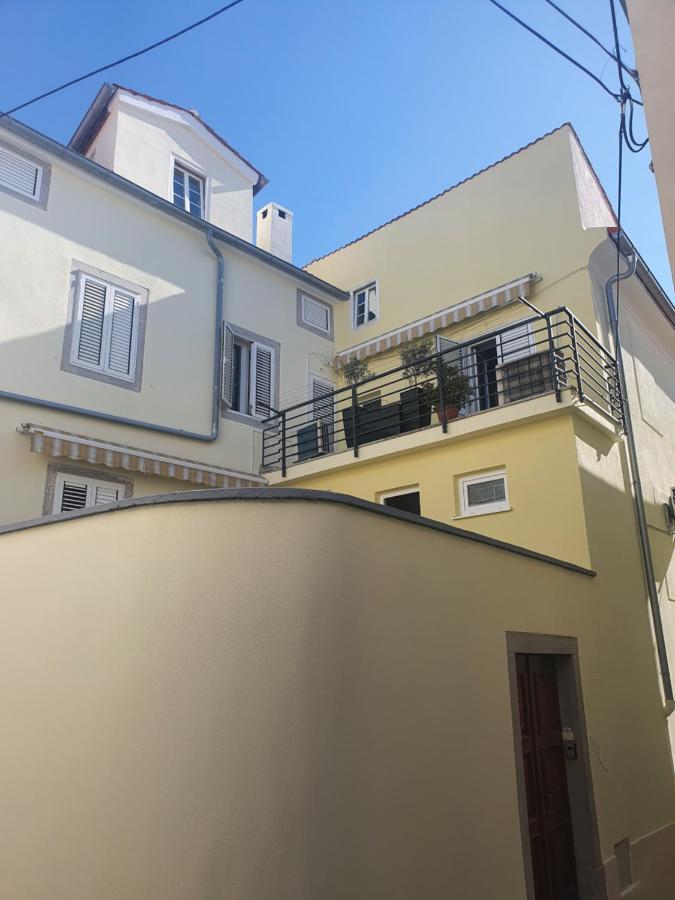 Apartment And Room Marija Krk Town Exteriör bild