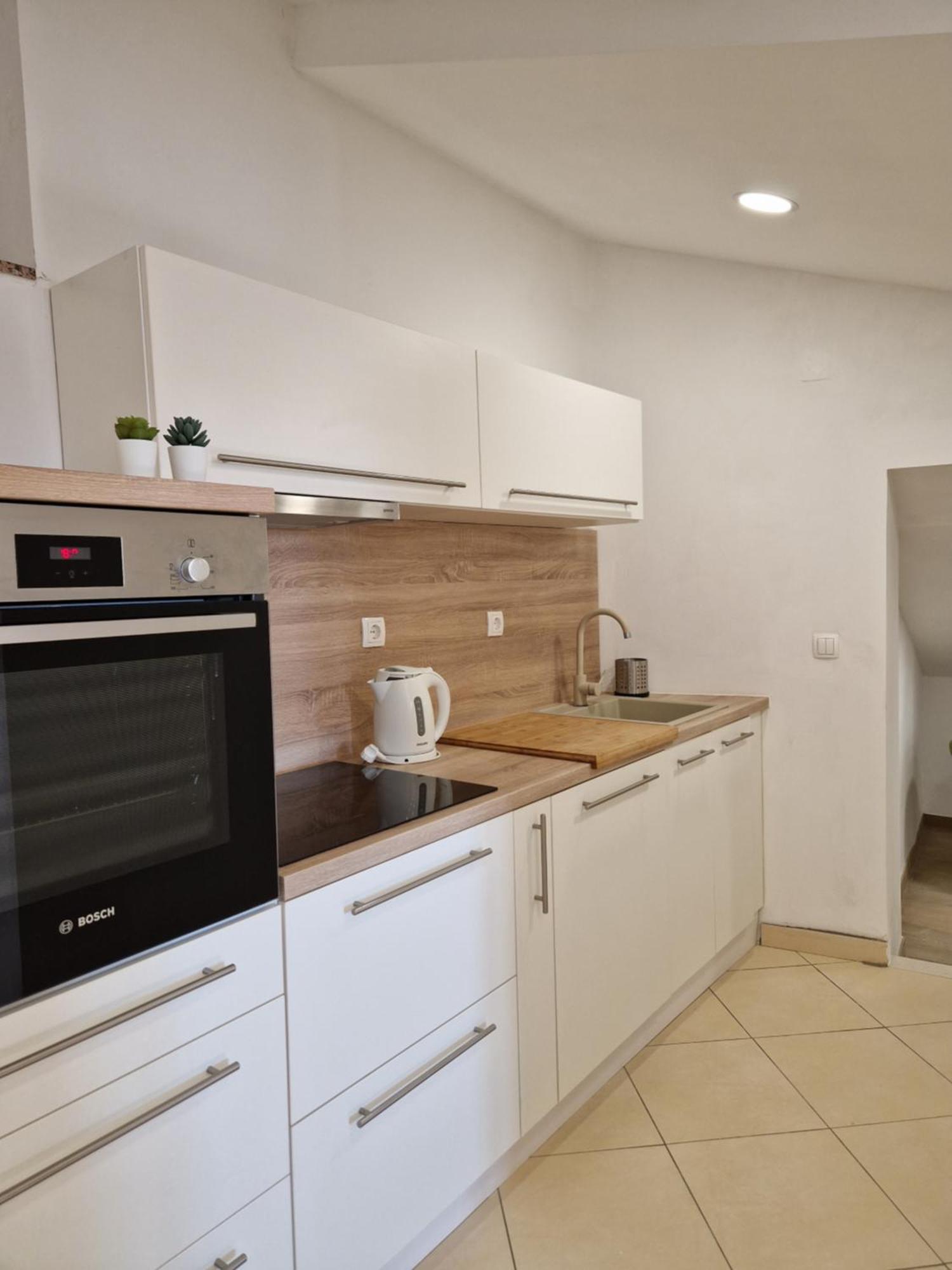 Apartment And Room Marija Krk Town Rum bild